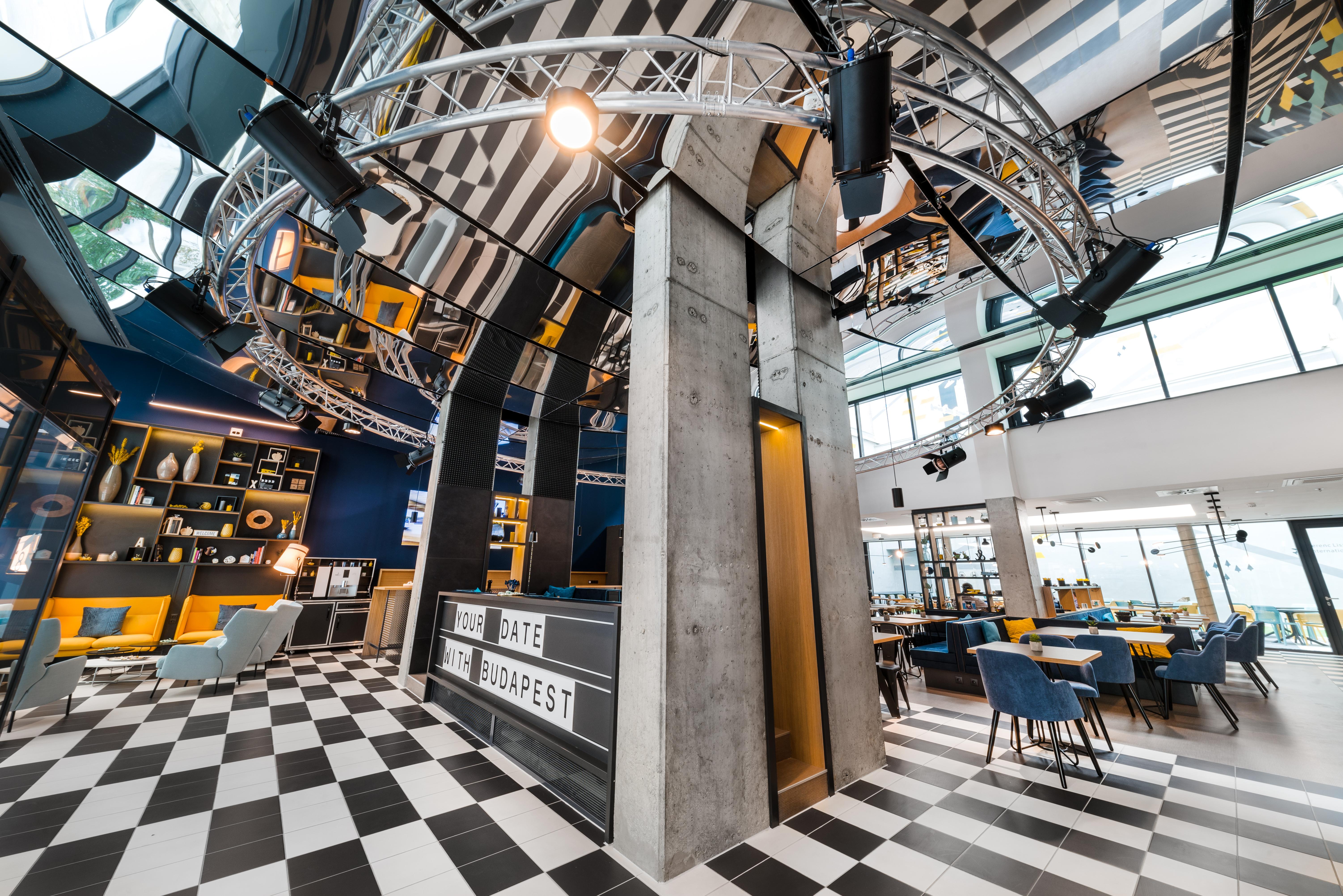 D8 Hotel Budapest Bagian luar foto