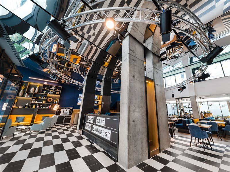 D8 Hotel Budapest Bagian luar foto