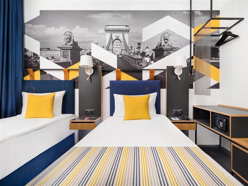 D8 Hotel Budapest Bagian luar foto